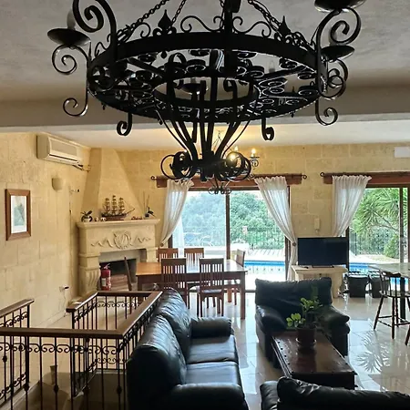 Poolside Paradise, Private Comfort, Stunning Views, And Effortless Self Checkin 3*