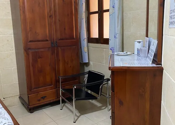 Poolside Paradise, Private Comfort, Stunning Views, And Effortless Self Checkin Bed and Breakfast