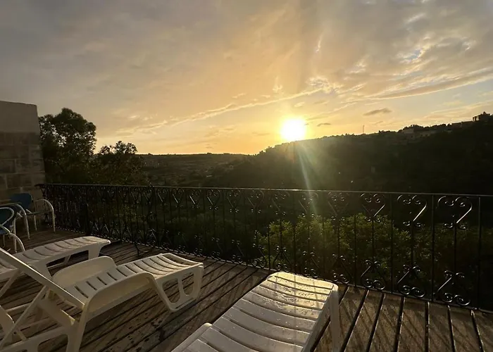 Poolside Paradise, Private Comfort, Stunning Views, And Effortless Self Checkin