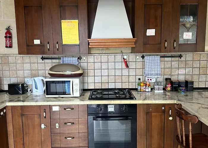 Poolside Paradise, Private Comfort, Stunning Views, And Effortless Self Checkin Ghajn il-Kbira (Gozo)